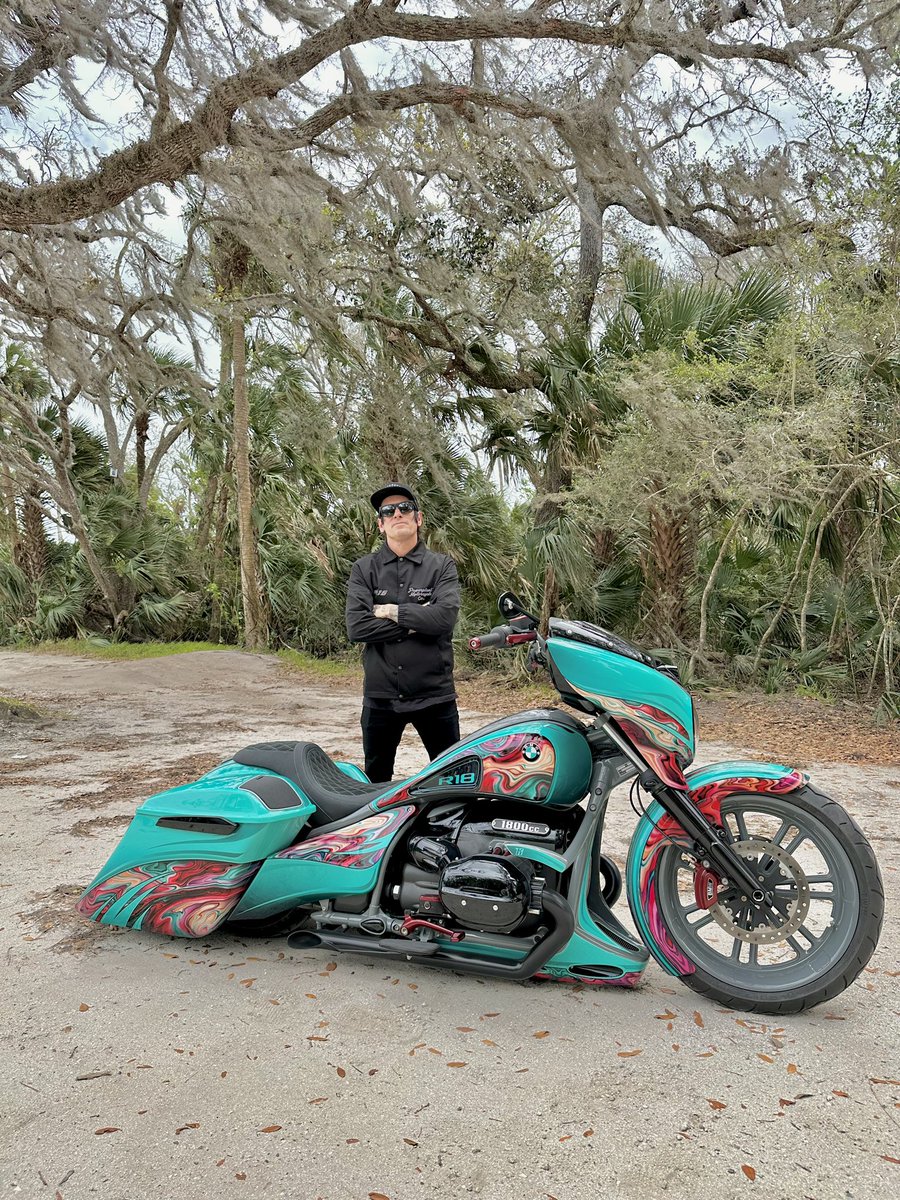 CodyJonesMusic's tweet photo. Florida brought the Heavy Duty ๐ฅ
#BMWR18Partner #100YearsOfBMWMotorrad #BMWMotorradUSA #SoulFuel #DaytonaBikeWeek #BMWR18B #Kodlin https://t.co/alYa6dF2dB