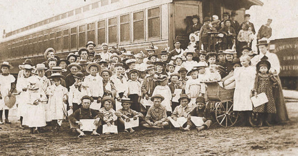 Save the date for Riders on the Orphan Train and check out all of the other amazing programs happening at the library this month! - mailchi.mp/b6ee5a9588f6/r…