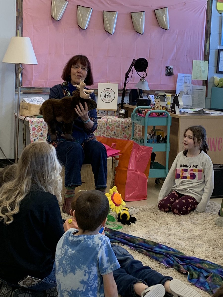 MsPowersClass's tweet photo. LOVE having one of my best friends here @UGEABC for our Some Shockin Good Week #localliteracy Thanks to @JanBuley from Mun Education for such an engaging experience with our grade 1s # https://t.co/tqSXRgjsbk