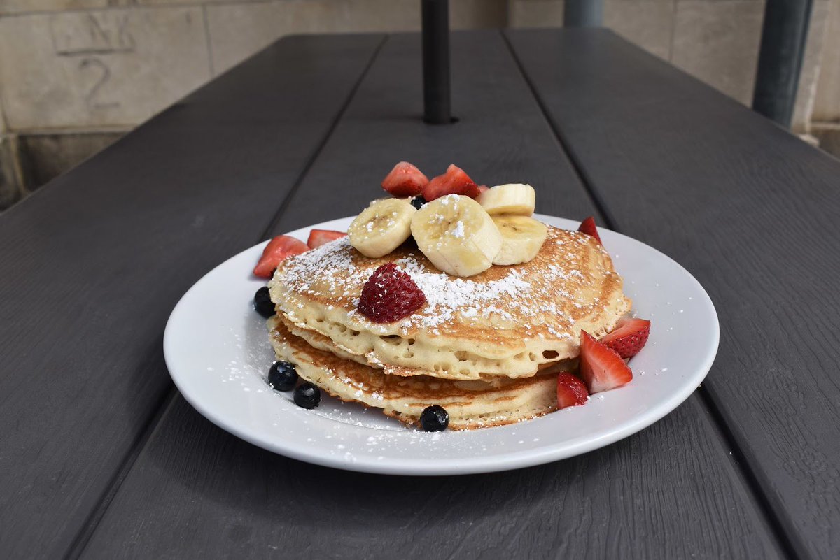 MilesTable's tweet image. Beautiful from all angles 😍

#brunch #philly #phillybrunch #philadelphia #phillyeats #pancakes