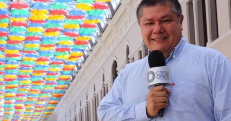 PiedePaginaIMER's tweet photo. Nuestro invitado de hoy es el periodista cultural Miguel de la Cruz (@migueldlacruz). El tema, el novedoso club de lectura #LeoConElOnce, que anima desde hace cinco años y medio. A las tres, por @HorizonteJazz y @rmiimer. Conduce @F_Fernandez_F https://t.co/aJg5Q4wsgA