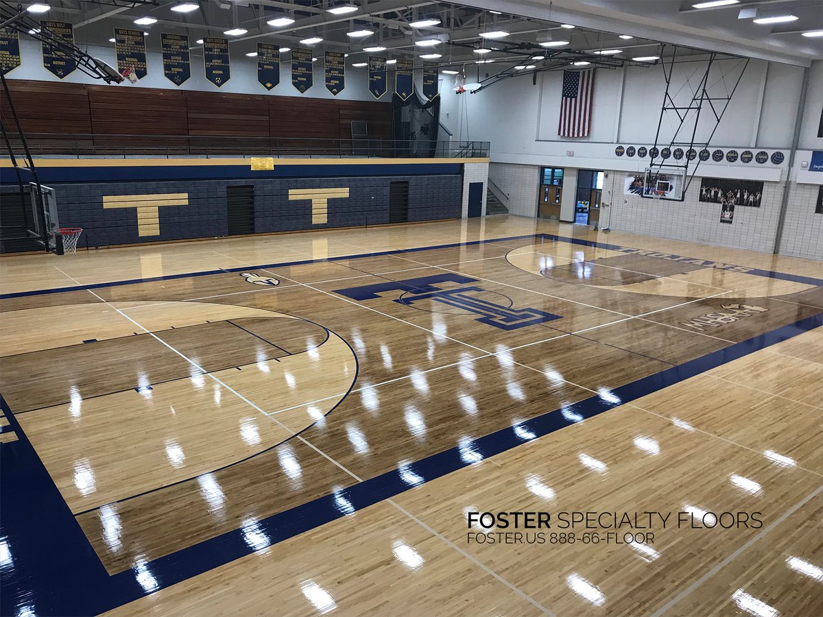 FosterFloors's tweet photo. We are starting this week off by showcasing this throwback of a 9,000sf resand + 200sf repair at Trenton High School! 💪🥳
#FosterFloors #Gym #flooring #resand #repair #sportsfloor #basketball #trenton #highschool #michigan #trojans #blue #mhsaa https://t.co/reF0igmeiN