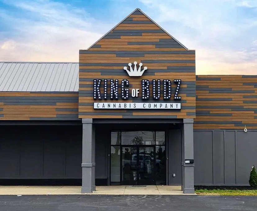 Shout out to our new friends at King of Budz in Monroe. If you want to find MJV, you'll find us there! 🗺️ 📍 

#KOBMonroe #MJV #cannabis #michigancannabis #cannabisgrowers #michigangrowers