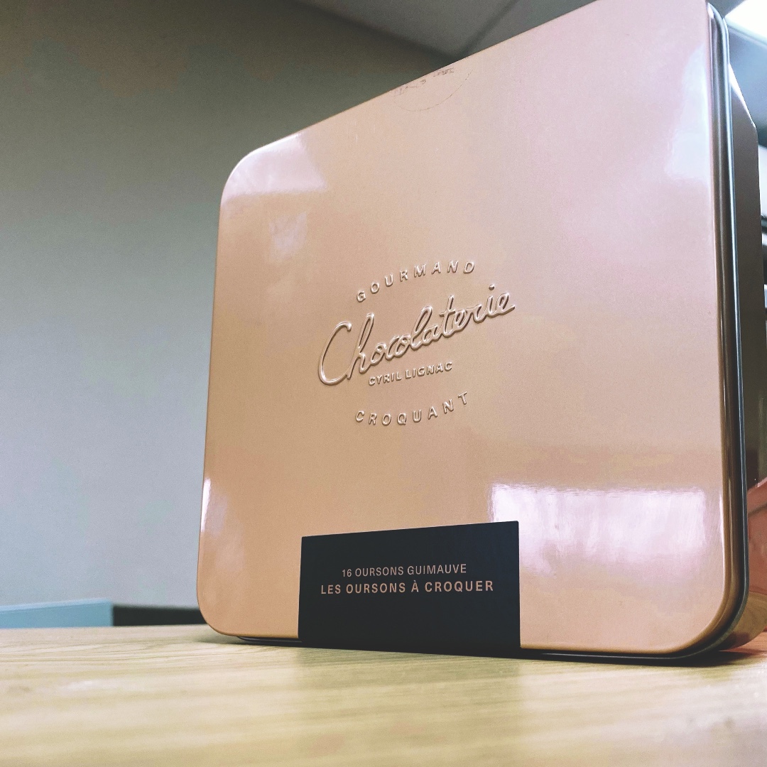 DIDTECHNOLOGY's tweet photo. Petite surprise à toute l'équipe de DID

C’est après un rendez-vous avec un nouveau partenaire que Sébastien nous ramène des petites douceurs.

#management #plaisirsucré #oursonsguimauve #cyrillignac #chocolaterie #gourmandise #bienetreautravail #mercipatron https://t.co/c9kZUwQW57
