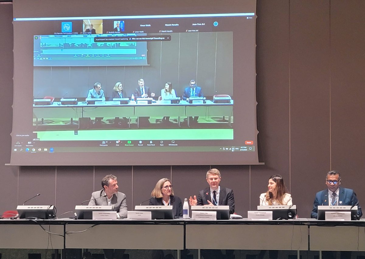 UNDPgov's tweet image. @UNDP live at @WSISprocess with @UNDPDigital 's @Robert_Opp, @emrys_s, @ForSetGe, @a2i_bd & @Microsoft discussing the way forward for #TechforDemocracy.
👉itu.int/net4/wsis/foru…
#WSIS