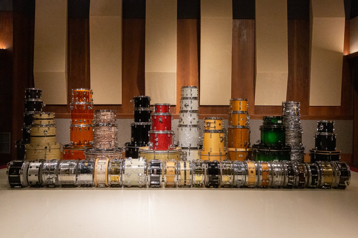 ardarecorders's tweet photo. Can you tell we’re fools for drums?
Check our equipment list for more details: https://t.co/nLvww6HLkT
#drums #ArdaRecorders #arda #recordingstudio #progear #prostudio #proaudio #proaudiogear #recordinginportugal #recordingineurope https://t.co/3bX7Bq4IKs