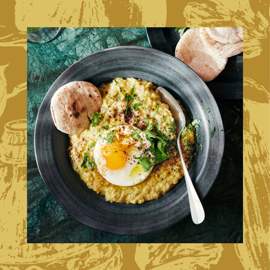 Tuinbonen als ontbijt, doe het! Het mooie van foel mudammes is dat het overal en door iedereen gegeten wordt, van advocaat tot de bediende die zijn deur open doet.