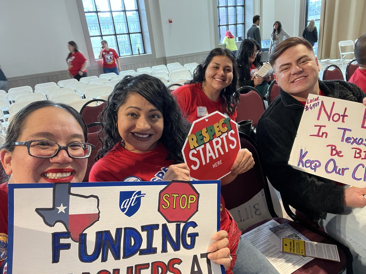 Choir_HMS's tweet photo. πͺ Yβall this day is going to be π₯π₯π₯! @SOCORROAFT
#RespectUsExpectUs #TxLege #SocorroAft https://t.co/neTy2okpJ9