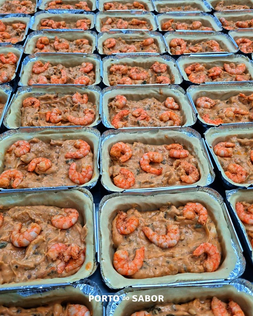 porto_do_sabor's tweet image. Aqui é sem miserinha!
Quem conhece o empadão do Porto do Sabor sabe que ele é recheadão - real, oficial! 🦐🔥🍤
Com camarões frescos e produção em fábrica própria, nosso empadão é garantia de sabor e satisfação! 😍
Que tal pedir o seu agora?

#Real #Portodosabor #Refeição