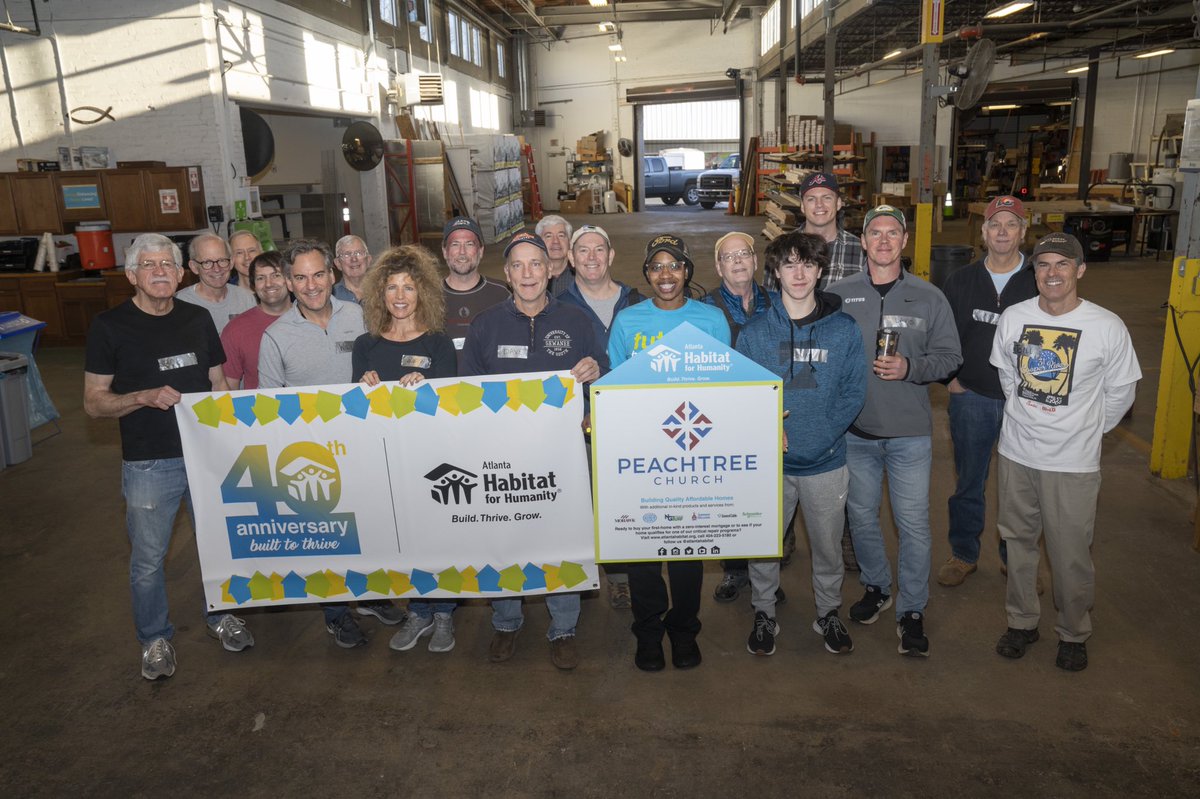 AtlantaHabitat's tweet image. Earlier this month, volunteers Peachtree Presbyterian Church came out to work alongside our newest future homeowner Darchelle as she hammered the first nail into her soon-to-be home! Congratulations - we can’t wait to celebrate on dedication day! #BuiltToThrive #AtlantaHabitat