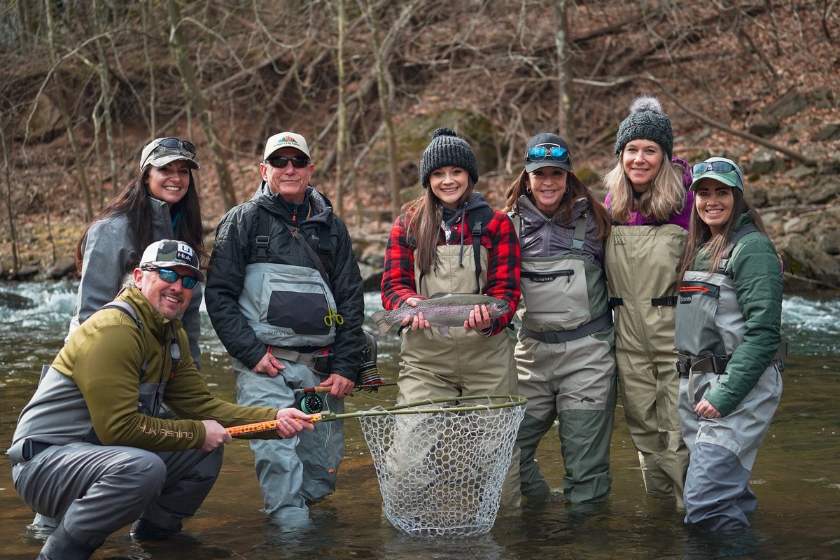 FRCcrew's tweet photo. We're having a blast getting women involved in fly fishing on this week's episode of FRC! Check it out! #LifeOnTheFly
#YETI #HatchOutdoors #HukGear #RockyMountainRafts #TeamRMR #sawyerstation #SimmsFishing #FishItWell #TroutRoutes #GoToWV #WVDNR https://t.co/V3s23iaVTt