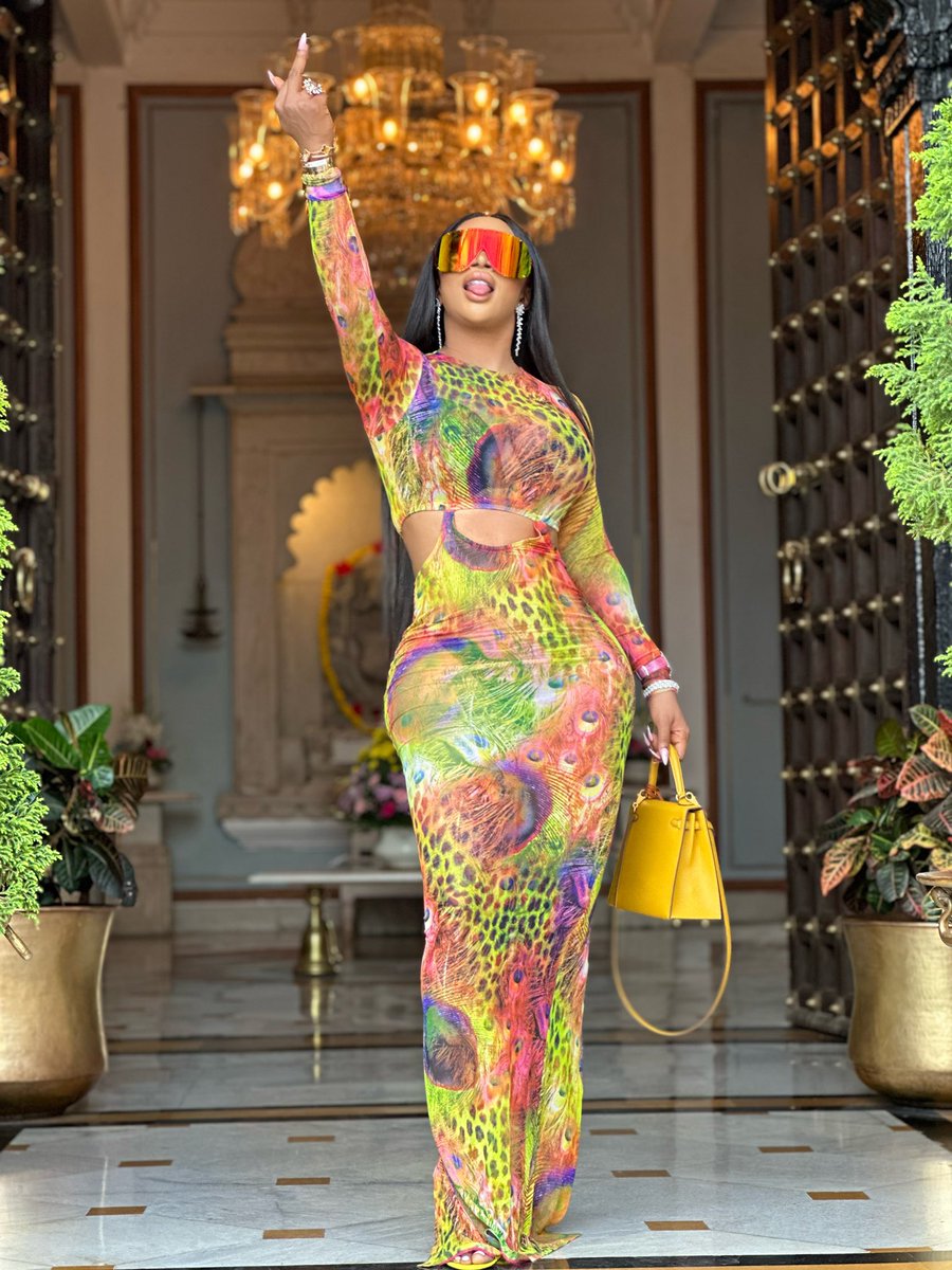tokstarr's tweet photo. With love from India 🇮🇳 https://t.co/8F2HEQtCxB