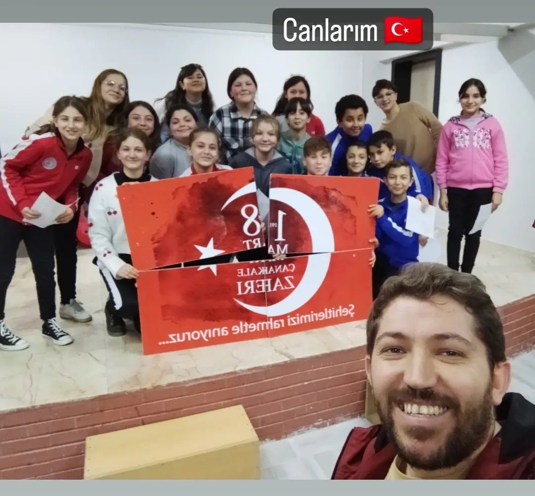 semihblhn's tweet photo. ALLAH bir daha bu millete İstiklâl Marşı yazdırmasın. 🇹🇷 https://t.co/0anDwL4fSr