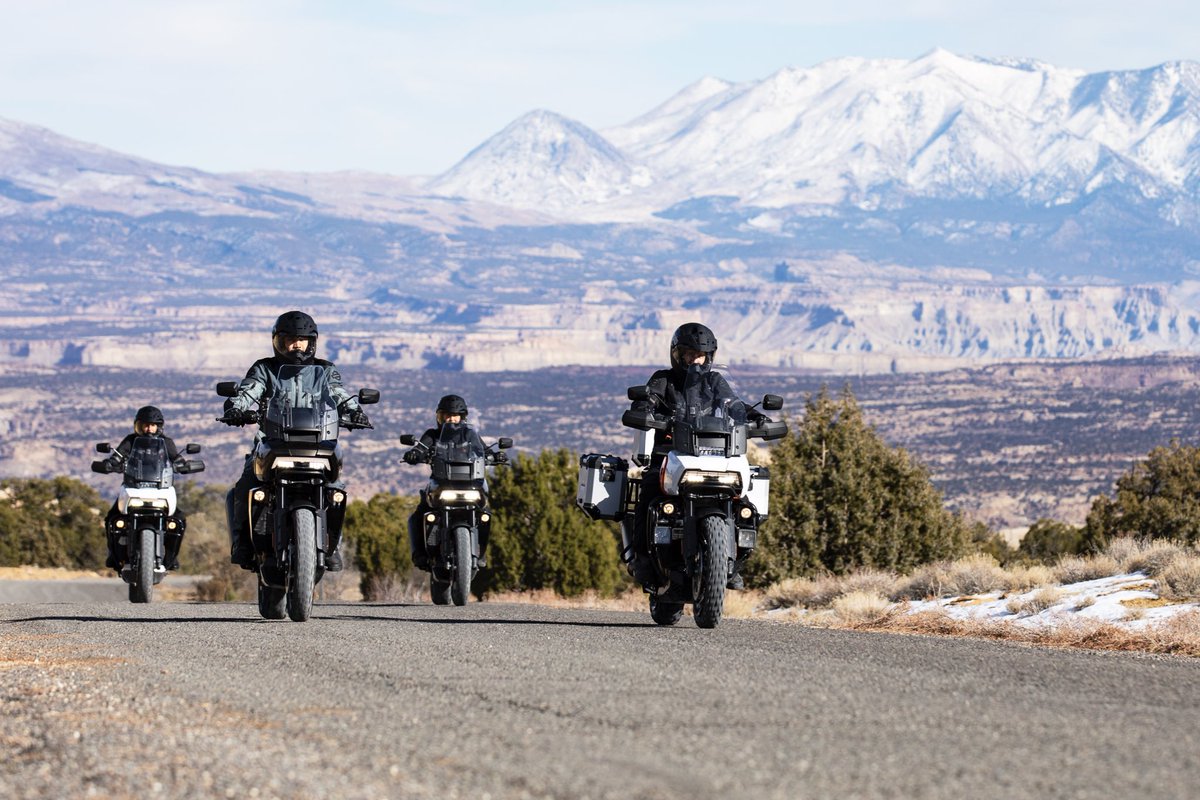 eaglerider's tweet photo. Be one of the first ever to discover the last frontier on a @hdpanamerica with our 7 day Alaska Explorer Guided Tour!!

🔗 in bio for more information! 
.
.
.
 #Bikers #tours #rentals #alaska 
#ridetogether #ride #tours #rentals #panamerica #gopro #Motorcycletouring https://t.co/dsGZReMlfg