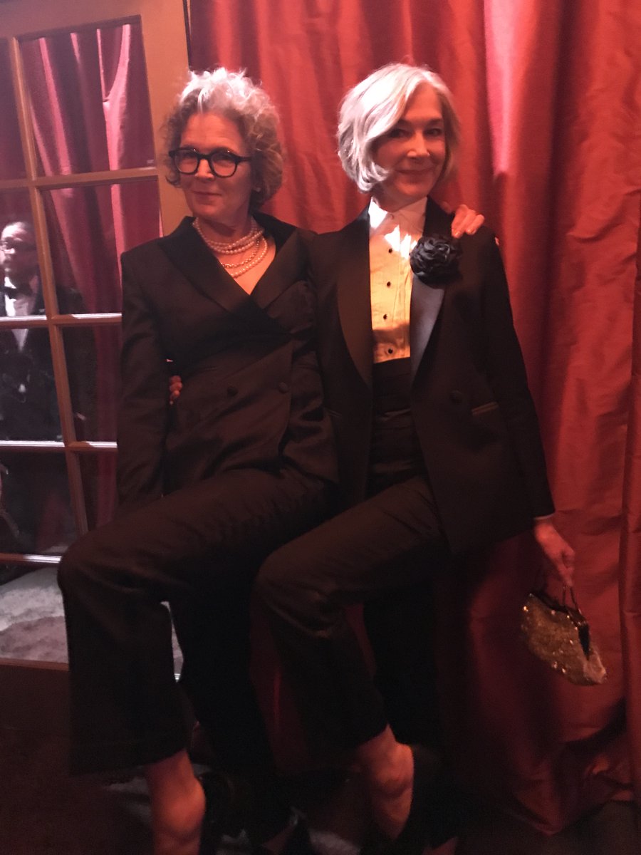 thenfb's tweet photo. 😘 Until next time, Hollywood!
Congratulations to directors Amanda Forbis and Wendy Tilby, producer David Christensen, and everyone near and far who helped bring the incredible story of THE FLYING SAILOR to life! #Oscars #NFB #TheFlyingSailor https://t.co/W02gEOSrTP