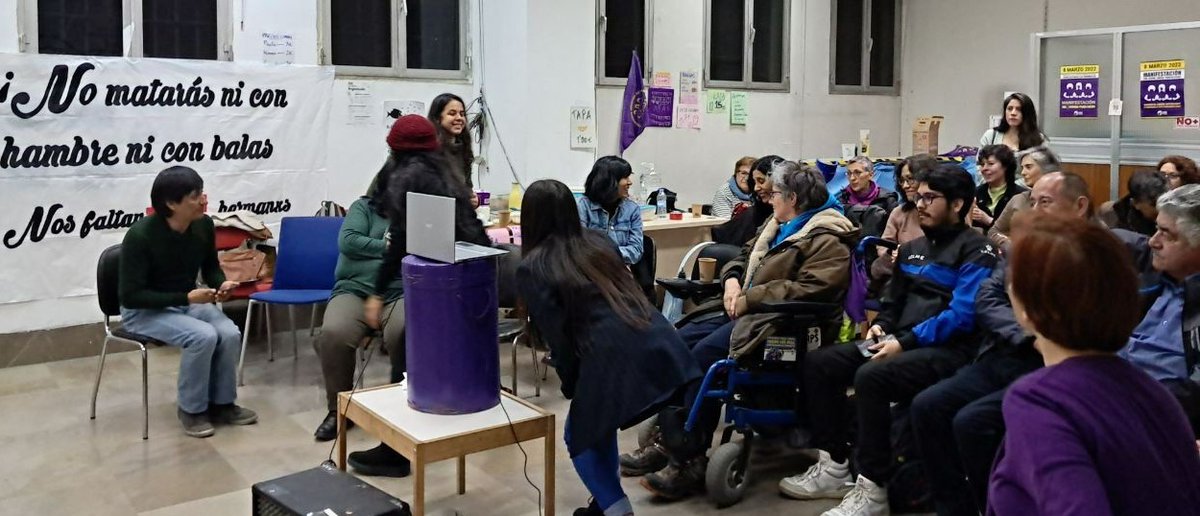 evArganzuela's tweet photo. Gracias amigxs de @PeruanxsEnMad por conectarnos con las organizaciones vecinales del Perú que están defendiendo su tierra, su voto, su futuro 😍 ejemplo de la importancia de tejer una sólida #REDlocal #AutogestionEnArganzuela https://t.co/O7Fbz0uvUe