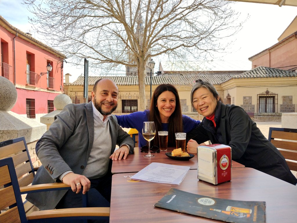 miguel_dionisio's tweet photo. Reencuentro en Toledo con una gran colega, la historiadora japonesa Chiaki Watanabe, de la mano de @NunezBargueno #Historia #Contemporánea https://t.co/aKCokHEWSO