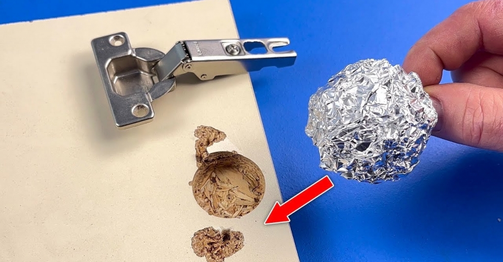 Aluminum foil hack surprises veteran carpenter. wimp.com/aluminum-foil-…