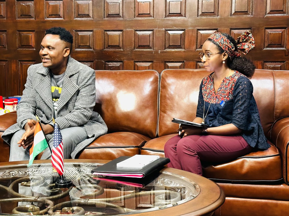 Réunion productive avec le Dr. Will Ngwa et la Dr. Fatoumata Adelle Barry <a href="/barry_adelle/">Dr. Adelle</a> du 🇳🇪, tous à l’Université Johns Hopkins <a href="/JohnsHopkinsSPH/">Johns Hopkins Bloomberg School of Public Health</a> à Baltimore sur la lutte contre le cancer et d’autres opportunités au #Niger à travers la plateforme du Global Health Catalyst.