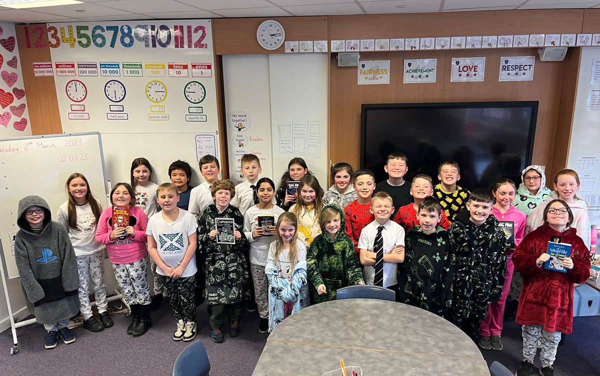 SJALITERACY's tweet photo. P5M with their favourite books on World Book Day! 🤩📚 https://t.co/qbeBPlqP01