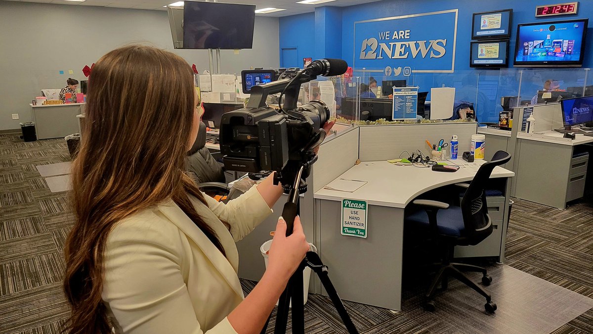 LUTVNews7's tweet photo. New collaborations on the horizon! Be sure to "like" @LUTVNews7 on #Facebook # subscribe to #LU #TV @News &amp; #Media Online on #YouTube. @LamarCommDept @12NewsNow #LamarUniversity #WeAreLU #collegemedia #studentbroadcasting #tvnewslife #tvnews #BeaumontTx #SoutheastTexas https://t.co/Hjo9M4kPGh