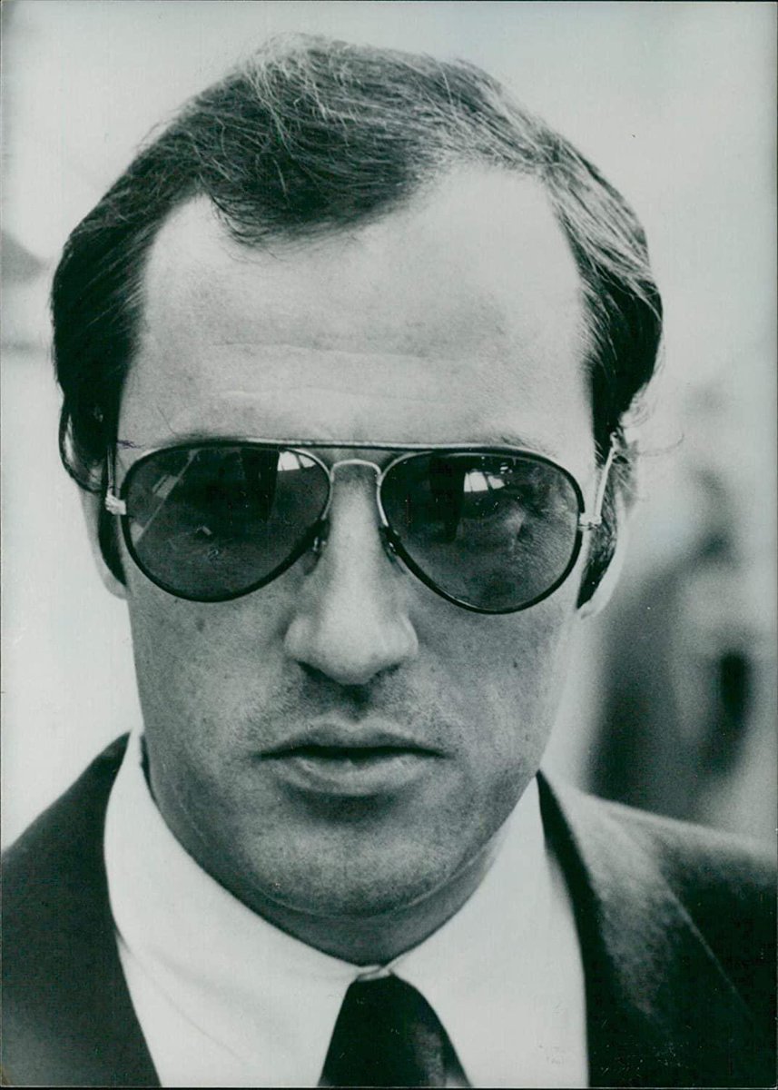 Nicu Ceaușescu, l'erede designato: forte bevitore, scarso giocatore d’azzardo, playboy. 
C'è anche lui in '10 perfetto: storia di Nadia Comaneci', che puoi ascoltare qui cutt.ly/I373UyF.

Gli Elefanti: memorie sportive e non solo.