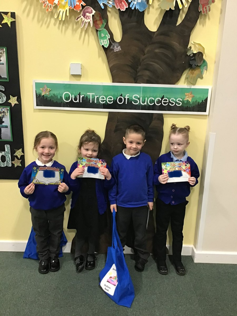 wla_reception's tweet photo. This week’s Stars of the week and Star Readers 🎉🎉 @WoodlandsA @HarbourLearning #hltpraiseculture https://t.co/NyiYgRHAUZ