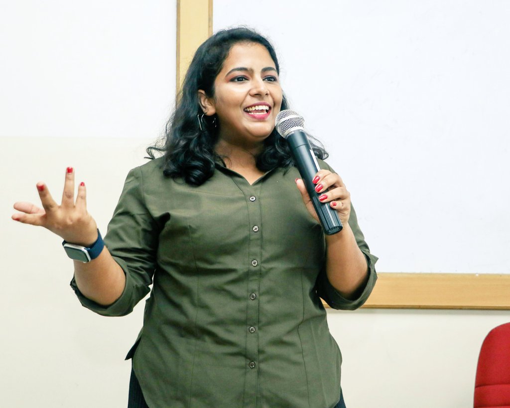 drkrishnasreebn's tweet photo. #mentalhealth awareness session @srmuniv_rmp 
#media 

#drkrishnasree 
#chennaimotivationalspeaker 
#MotivationalMonday https://t.co/RMuAqLAiap