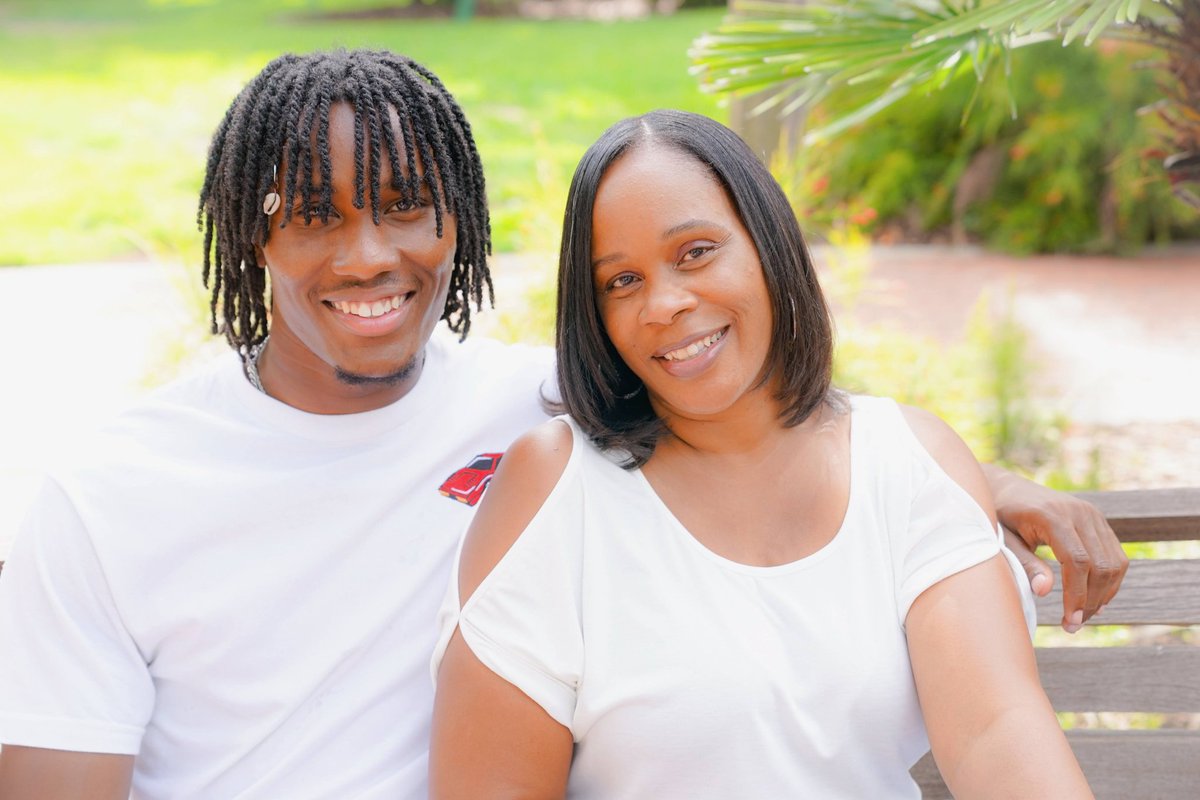 mtampa03's tweet photo. Wishing this wonderful young man a very Happy 21st Birthday today!! ❤️❤️💪🏿💪🏿🔥🔥
@Tamp1A @ValTampa https://t.co/i5bbm4QGOT