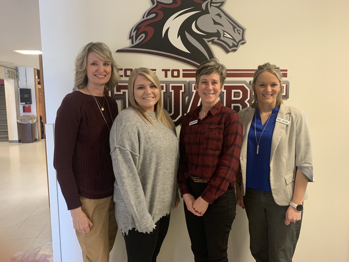 HeidiLinde87's tweet photo. ESU8 personnel showing up strong today for Stuart Broncos. Big shout out to our Stuart educators for making a difference every. Single. Day. #esu8 #sps_broncos https://t.co/dRmOvx8MGM
