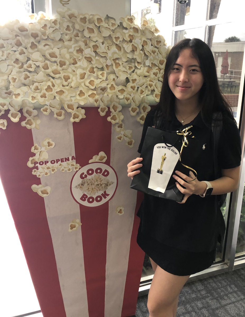 Now featuring: hosts of our Oscar viewing party, guests enjoying popcorn and Cracker Jack, and one of our winners 🎬🍿🎥 <a href="/lhpsnews/">Lake Highland Preparatory School</a>