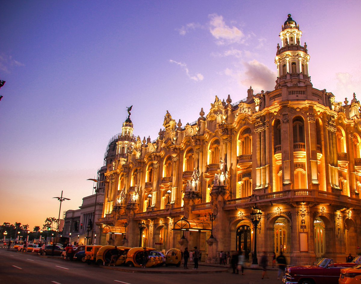 CubaTravelServ's tweet photo. Did you know that this theater is home to the Cuban National Ballet which was founded by Cuban prima ballerina Alicia Alonso in 1948?
#Cuba #havana #Travel #SpringBreak #travelblogger https://t.co/QeH7cuvqKu