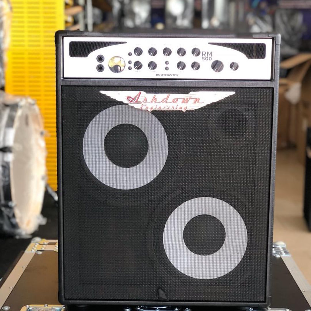irukka_musicals's tweet photo. For those who donโt know, this #Ashdown is famous for his fierce #voice characters and also #powerful!๐ช
This is a #basscombo with a difference with its #lightweight and high #powercapacity, @ashdownamps RM 210T can handle whatever life throws at it.
Grab it fast!
#irukka https://t.co/tE7tW8NwNU