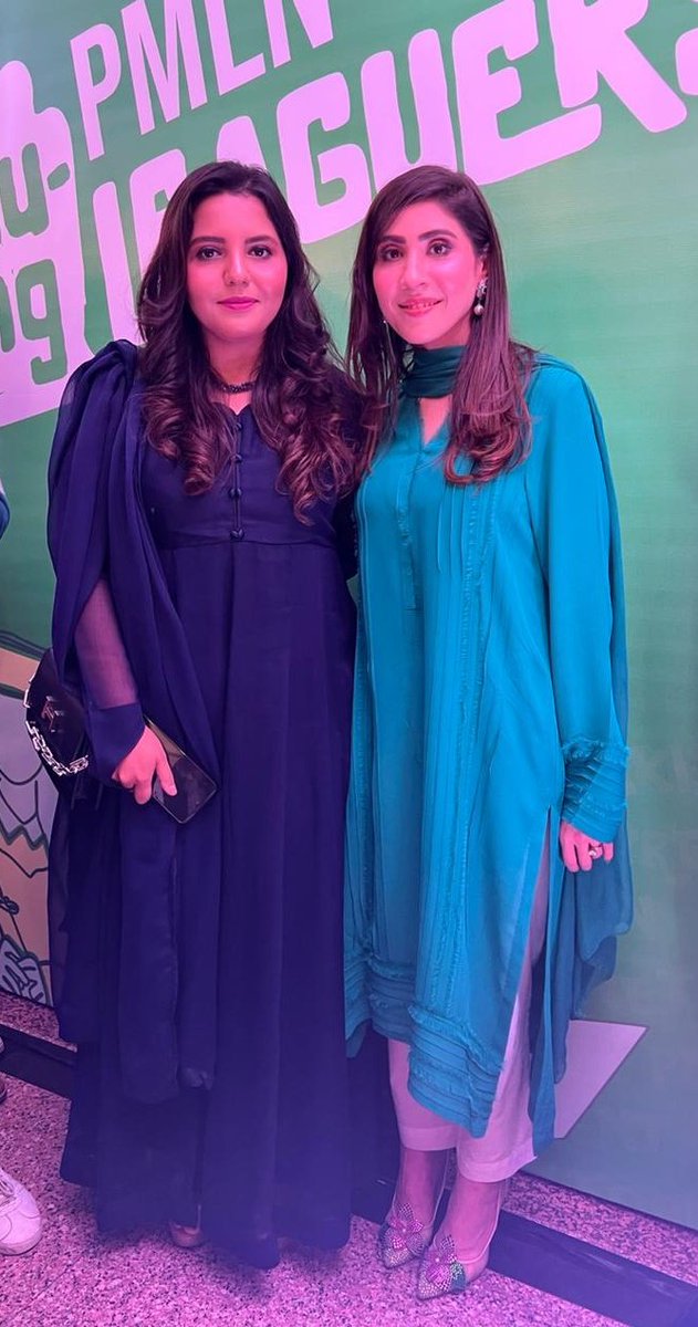 with Youth coordinator @hinaparvezbutt Thankyou For Inviting.... And having wonderful meeting with @MaryamNSharif 👍 @LahorePMLN @pmln_org #PMLN #pmln_young_Leaguers