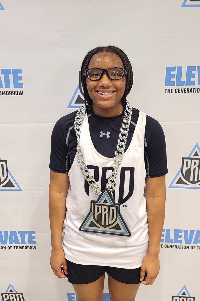 PRO_Movement1's tweet photo. ‘24 @JadaDeadwyler (Community Christian) is coming off a season earning spots on the All-Region & All-State teams✔️
The rising senior is yet another #PRO Loyalist that has shown immense growth over the last 2 years.
The best is yet to come💫
#PROElevation
#AgainstAllOdds https://t.co/9BKwpMOXxN