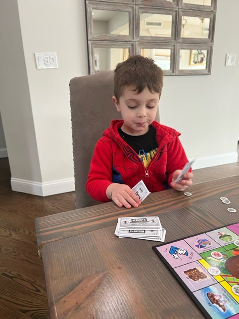 D31BeeHiveSI's tweet photo. Our little learner is showing off his #math skills while playing Monopoly Jr. #MarchMathChallenge #EarlyLearning @DrJoyAbrams @AP_JelaniMiller @DrMarionWilson @CSD31SI @NYCSchools https://t.co/AefqffJzxC