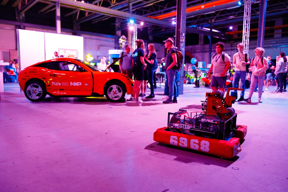 Brainport_ehv's tweet photo. Wil je als bedrijf of organisatie in technologie ook meedoen aan het @dutchtechfest op 8, 9 en 10 juni?
Neem dan contact op Monique de Wit:
m.dewit@brainportdevelopment.nl
https://t.co/sUqwDGLtVm
#dutchtechfest #brainporteindhoven #brainport #eindhoven https://t.co/aXCDLhrcCf