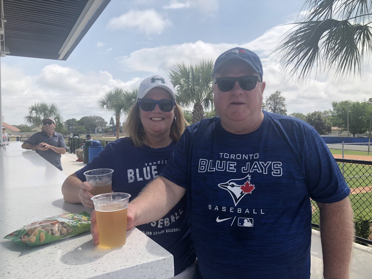 ElaineStanley5's tweet photo. @drewtheprinter @LiferJays @KarenSoutar1 @Barbatrix1 @RapsLeafsJays @toog416 @IAmtheSun420 @KLgfeld1 @bluejaysfankim @lorie_theo @julijays @LJ9111011 @kids2mamma @TruroBaseballUK @jaysatbat @ForCanucksSake @bluejayshalifax @Sportsnet @FAN590 Tradition continues! #SpringTraining2023
#NextLevelMeetUp https://t.co/9Dg9GR2DVi