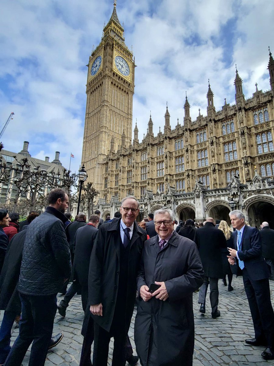 CanadianUK's tweet photo. Today, the #Commonwealth Flag of Peace is flying to observe #CommonwealthDay. Canada is represented by HC @RalphGoodale, and PS Oliphant who is in London to attend #CommonwealthWeek events to mark the occasion &amp; the 10th anniversary of the Commonwealth Charter. https://t.co/AmOye6TKrT