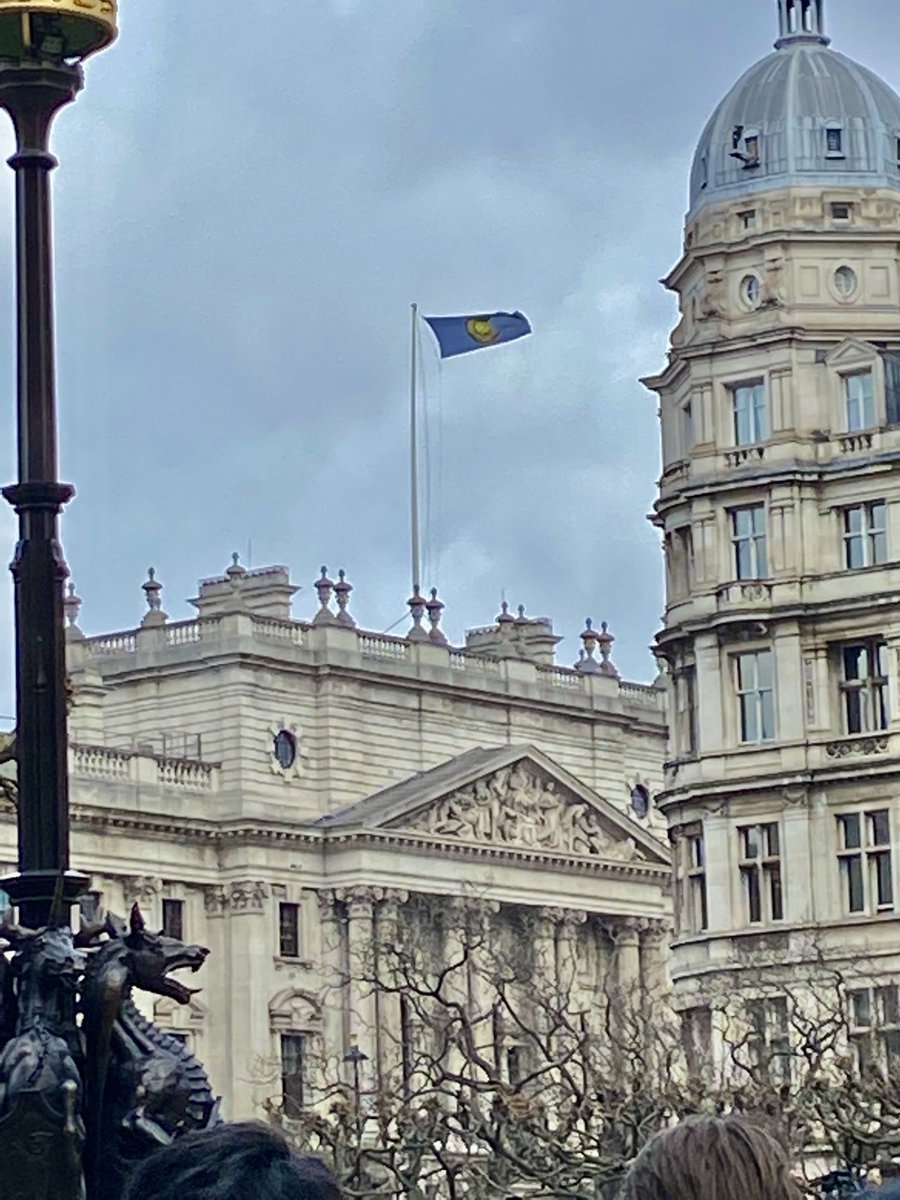 CanadianUK's tweet photo. Today, the #Commonwealth Flag of Peace is flying to observe #CommonwealthDay. Canada is represented by HC @RalphGoodale, and PS Oliphant who is in London to attend #CommonwealthWeek events to mark the occasion &amp; the 10th anniversary of the Commonwealth Charter. https://t.co/AmOye6TKrT