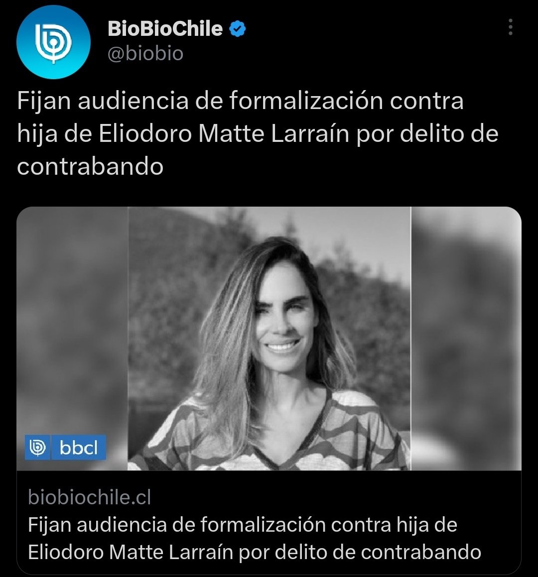 MrRangerR1's tweet photo. 🔴🚨Esto, luego que la mujer declarara mercancías por US$526, cuando en realidad su valor superaba los US$40 mil ($29 millones), entre tres joyas, juegos de copas y otros productos.

Pero parived y Tonka pasan semanas en TV.🤔🤣 https://t.co/pe5LOZLrsB