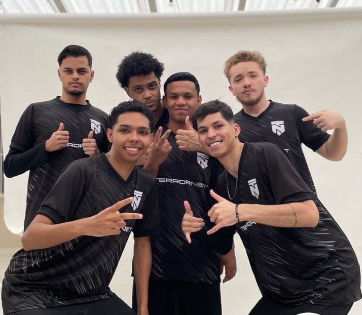 terrorNet_stan's tweet image. Sou tão orgulhosa desses meninos.💫🤍