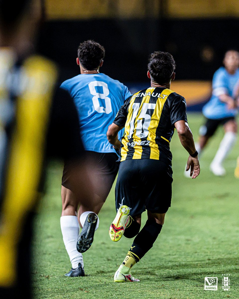 🫡 Luego del partido de Primera División, fútbol juvenil en el 𝐂𝐚𝐦𝐩𝐞𝐨́𝐧 𝐃𝐞𝐥 𝐒𝐢𝐠𝐥𝐨

✔️ <a href="/FormativasCAP/">PEÑAROL | Formativas</a> 🆚 <a href="/MvdCityTorque/">Montevideo City Torque</a> 

👤 #TerceraDivisión