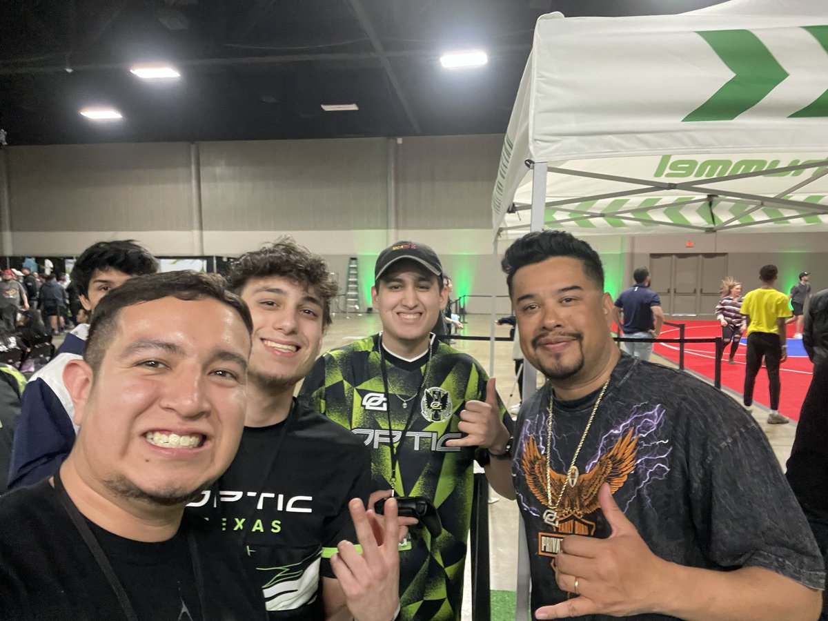 _devyndelgado's tweet photo. W weeked at the #OpTicMajor with the boys, got to meet some of the goats of Cod, energy was unmatched! https://t.co/ySQtbbwiCu
