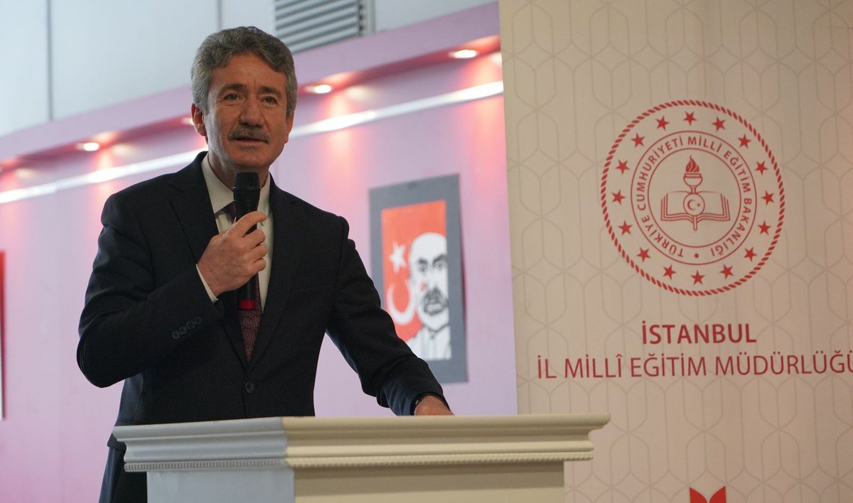 istanbulilmem's tweet photo. 🇹🇷12 Mart İstiklâl Marşı'nın Kabulü ve Mehmet Akif Ersoy'u Anma Günü dolayısıyla Fatih İmam Hatip Ortaokulu öğrencilerimizce hazırlanan resim sergisinin açılışı İl Müdürümüz Sayın Levent Yazıcı'nın teşrifleriyle sergi salonumuzda gerçekleşti.

🗓️13-17 Mart 2023 https://t.co/XN0p6ZrDFm