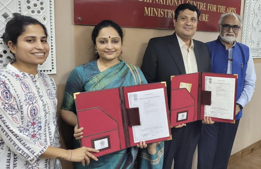 Ambuja Foundation (@weareacf) on Twitter photo A non commercial MOU was signed between #ACF and <a href="/Indira/">indira wahyu n</a> Gandhi National Centre for the Arts(IGNCA) and #MinistryofCulture (GOI) to showcase traditional Punjabi craft at #RedFort which will be made by ACF facilitated Virasat. A non commercial MOU was signed between #ACF and <a href="/Indira/">indira wahyu n</a> Gandhi National Centre for the Arts(IGNCA) and #MinistryofCulture (GOI) to showcase traditional Punjabi craft at #RedFort which will be made by ACF facilitated Virasat.