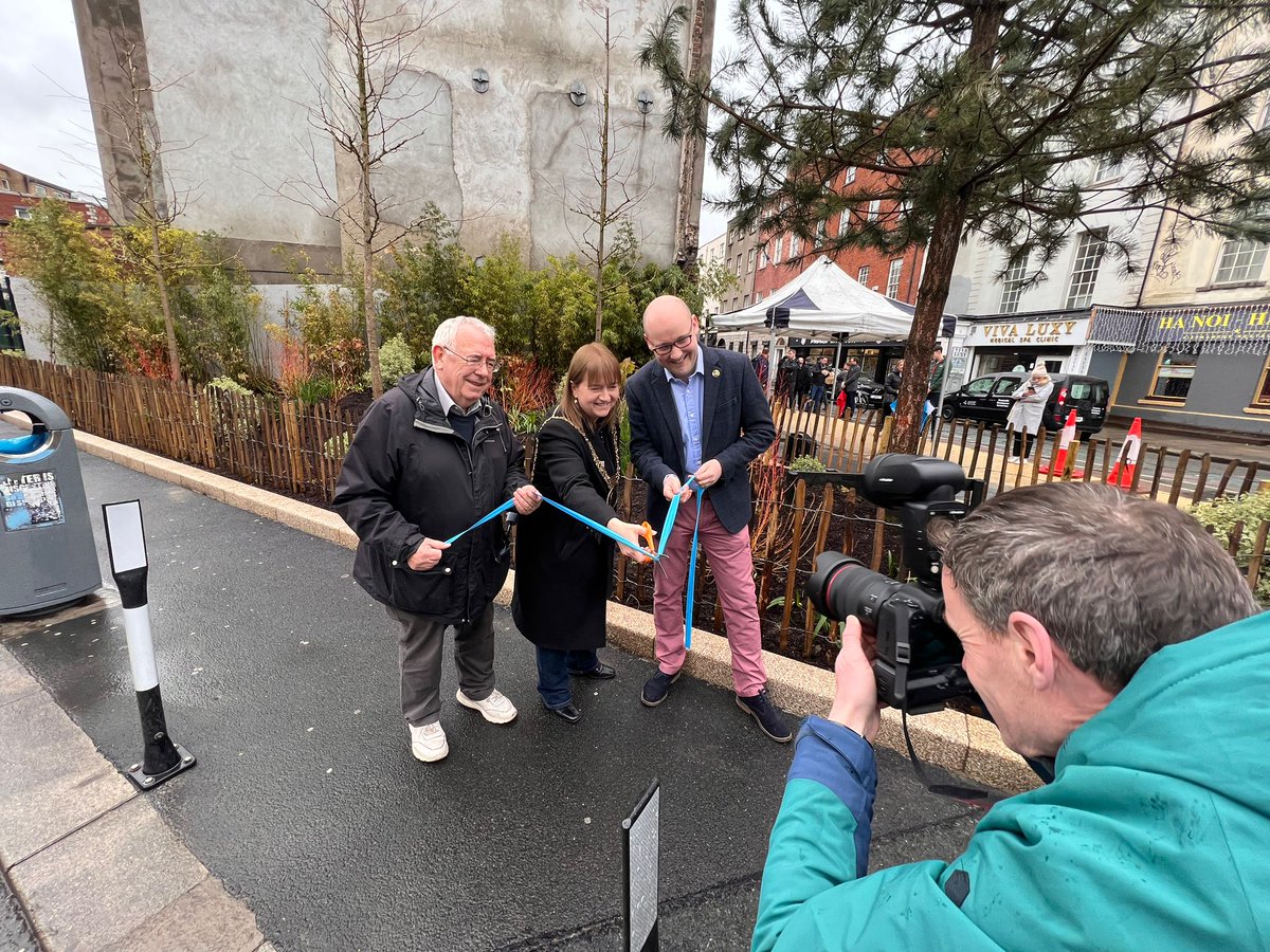 Delighted to see the launch of the new green space on Ryders Row/Capel Street and also the announcement of the new shopfront improvement scheme for the area.