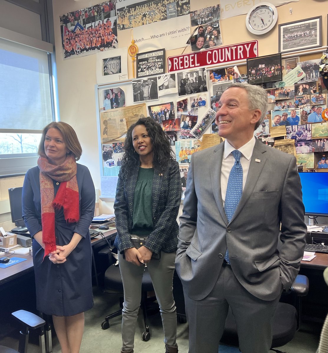 SenatorMartins's tweet image. Great Neck South’s Rebel Robotics plans on bringing home the trophy to their school and our district. 

Good luck to these tech geniuses, and we believe in you!

#roboticsainews #LongIsland