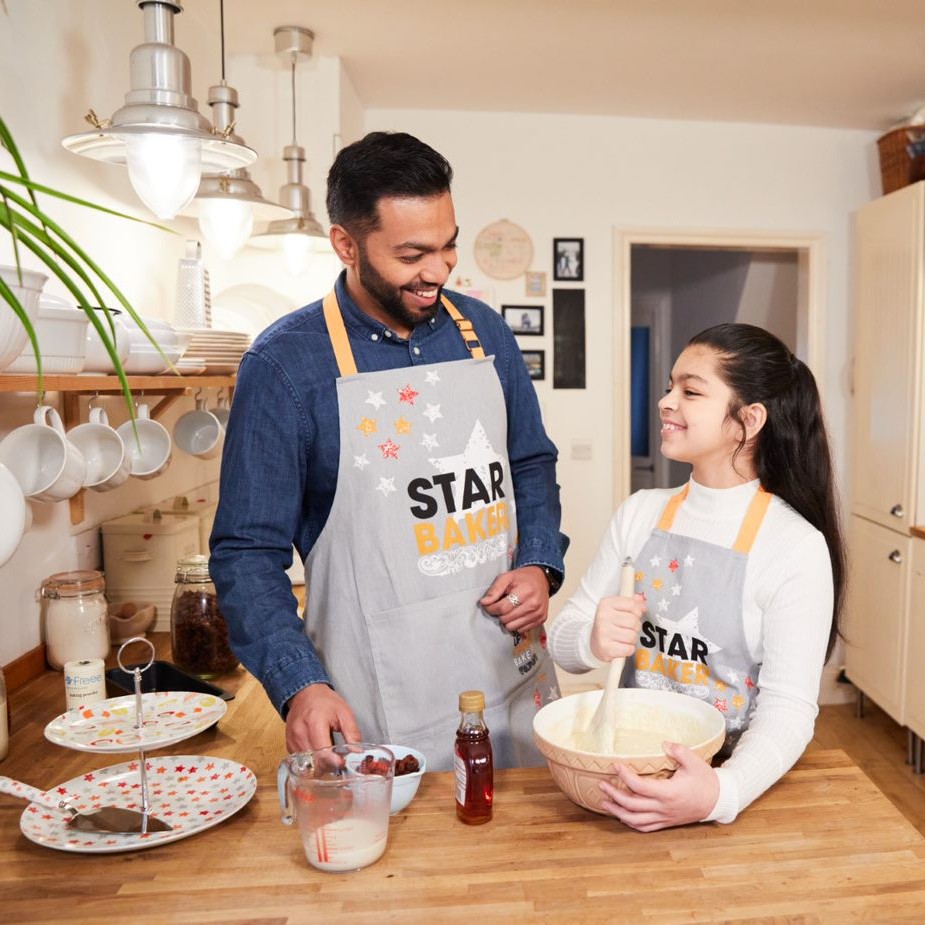 Looking to treat the budding baker in your life? Look no further than our Star Baker collection, in support of #StandUpToCancer 🧡 With aprons, oven gloves, tea towels and more, you’re bound to find the perfect gift: cruk.ink/3KwXShh