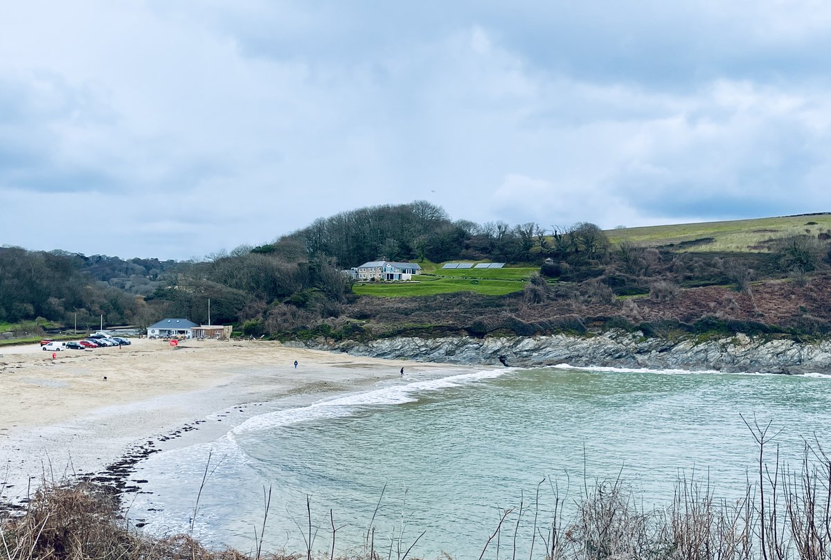 We took a walk along the coastal path to Maenporth on Friday to blow away the cobwebs. We love this view across the beach #lovefalmouth #swisbest #coastalpath #lovewhereyoulive #coastalliving #bythesea #ilovecornwall #falmouth #maenporth